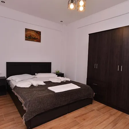 Apartment Twin's House